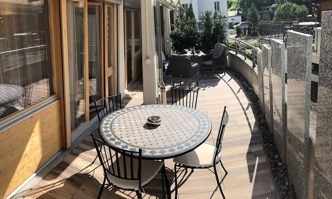 Engelberg Apartment | Inviting Apartment for 4 with WiFi, Balcony & Pet Friendly