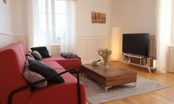 Sainte-Croix Apartment | Cozy Apartment for 6 with WiFi, Panoramic Views & Parking