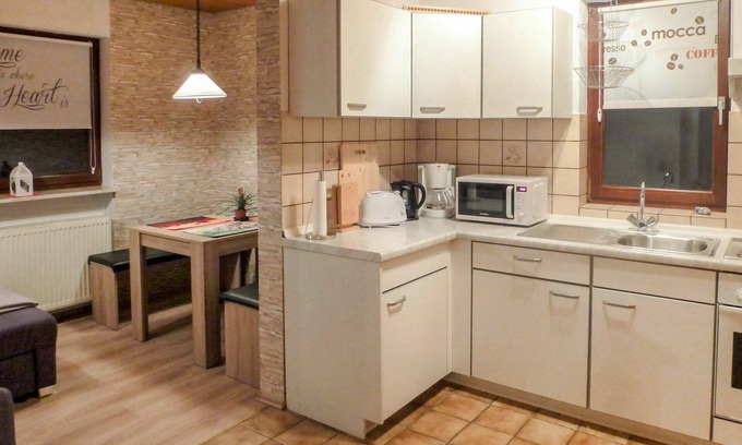 Eisenbach Apartment | Cozy Apartment for 4 with Lake View, WiFi & Terrace