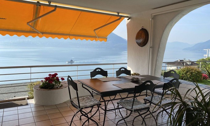Brissago Apartment | Inviting Apartment for 5 with Hot Tub & Panoramic Views
