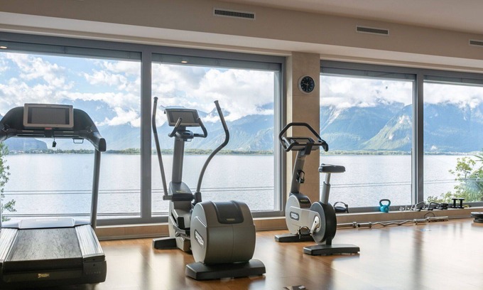 Montreux Apartment | Inviting Apartment for 7 with Pool, Terrace & Panoramic Views