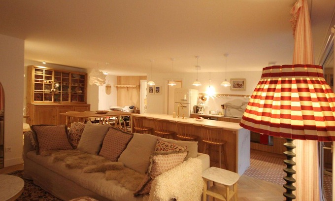 Saas-Fee Apartment | Comfortable Apartment for 6 with WiFi, Kitchen & Balcony