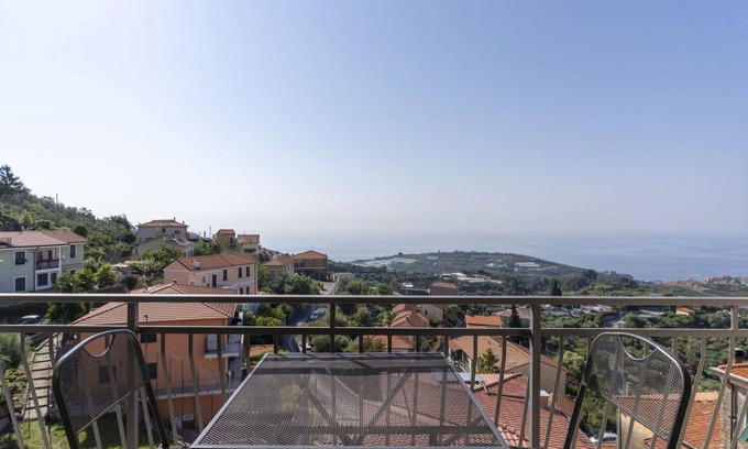Terzorio Apartment | Cozy Apartment for 6 with Balcony, A/C & Ocean View