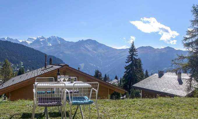 Verbier Apartment | Cozy Apartment for 4 with WIFI, Terrace & Parking Access