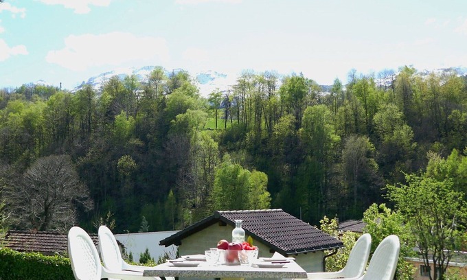 Aquila Apartment | Beautiful apartment for 4 guests with WIFI, TV, balcony, pets allowed and parking