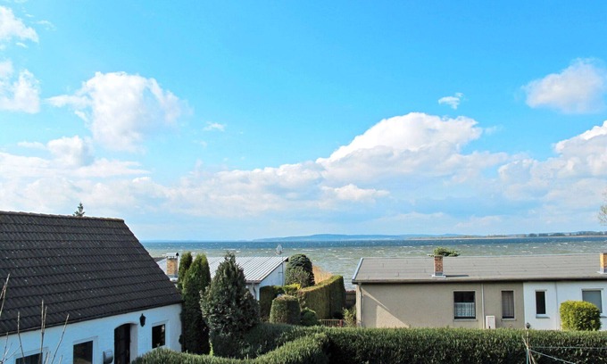 Verchen Apartment | Cozy Apartment for 4 with WIFI, Patio & Pet Friendly