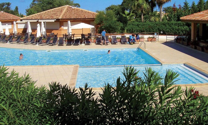 Bravone Apartment | Beautiful apartment for 6 guests with pool, WIFI, terrace and parking