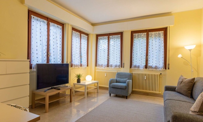 Abbadesse Apartment | Cozy Apartment for 4 with WIFI, A/C & Family-Friendly Amenities
