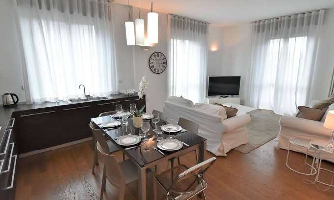 San Vittore Apartment | Comfortable Apartment for 6 with WIFI, A/C, and Balcony