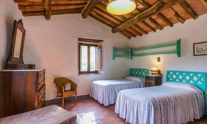 Pescia Apartment | Inviting Apartment for 4 Guests with Pool and Pet-Friendly Perks