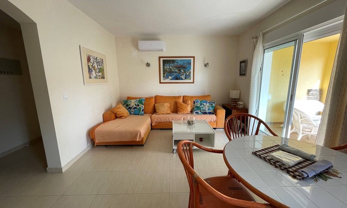 Pedreguer Apartment | Inviting Apartment in Prime Costa Blanca Location