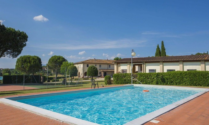 Bucine Villa | Ideal Villa Apartment for 7: Pool, Pets Welcome & More