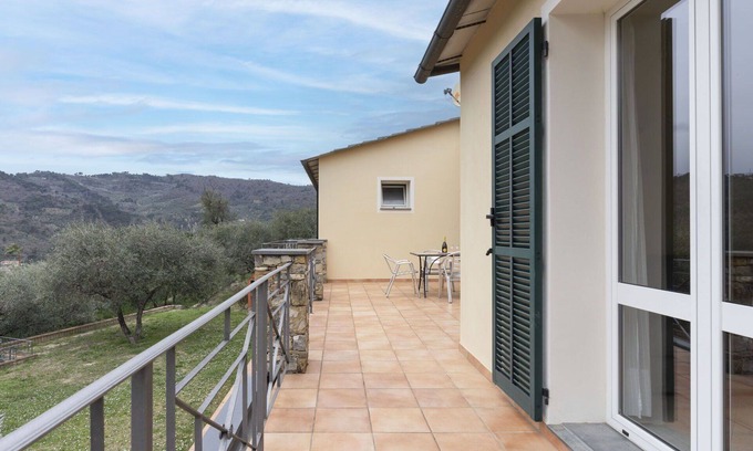 Costa dʼOneglia Villa | Inviting Villa Apartment for 4 with Ocean View & A/C
