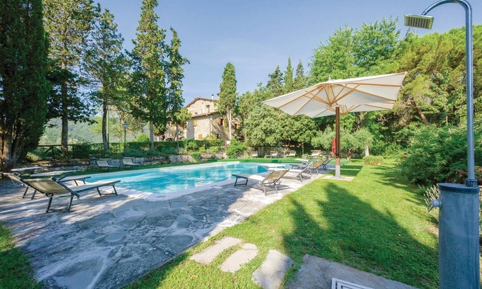 Santa Reparata Apartment | Historic Manor House with Pool & Spa Near Anghiari