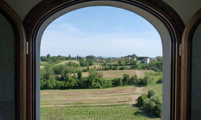 Fucecchio Villa | Relaxing Villa Apartment for 4 with Pool and Pet-Friendly