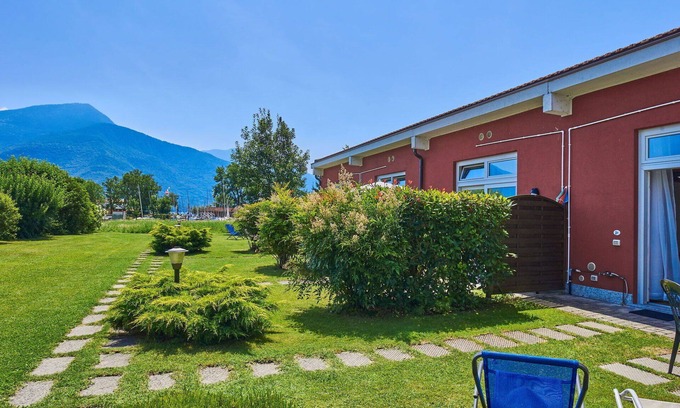 Dongo House | Charming Villa Apartment for 4 with A/C and Lake View