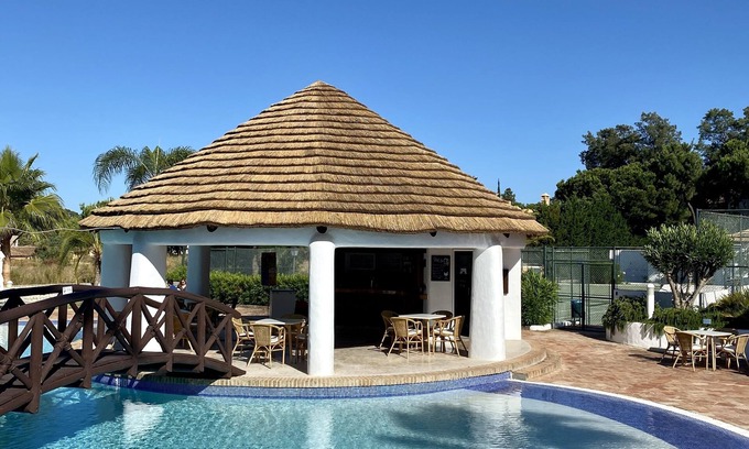 Almancil Apartment | Idyllic Apartment with Resort Amenities near Lake and Beach