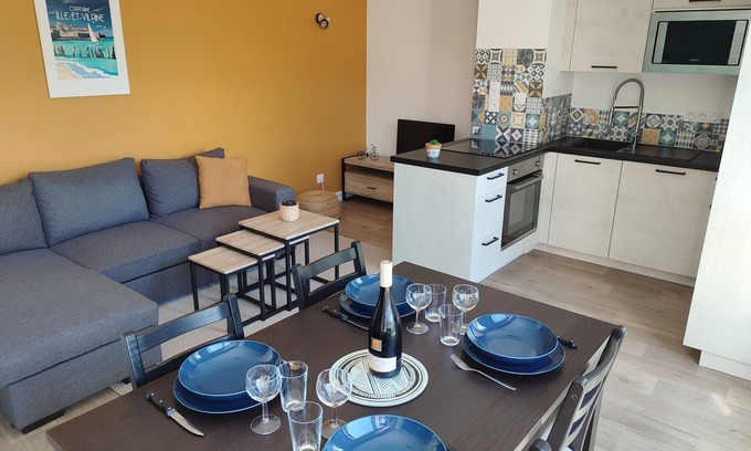 Cancale Apartment | Stylish Apartment with Terrace and Ocean Views - Near the Sea