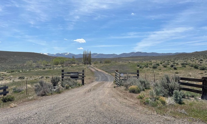Fields Apartment | Charming Apartment with Hot Tub Overlooking Alvord Desert
