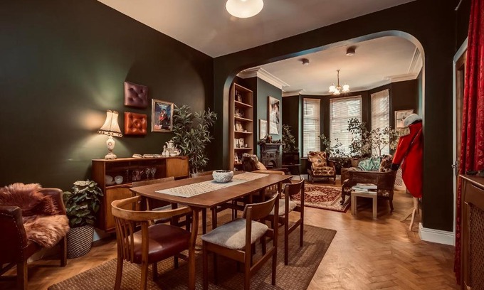 Belfast Bed & Breakfast | Elegant B&B on the Park with Kitchen & Wheelchair Access