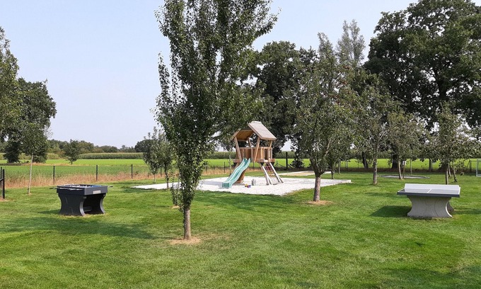 Kalmthout House | Ideal Vacation Home in Kalmthout with Spa & Breakfast