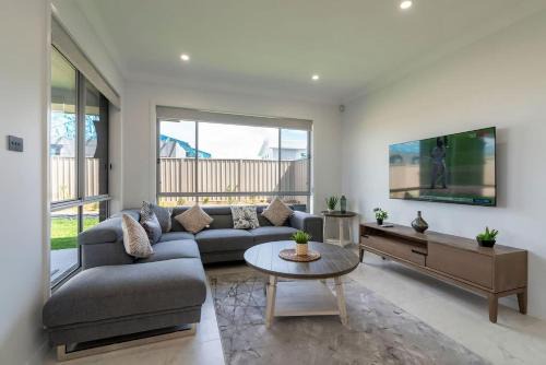 Shellharbour House | Discover Shell Cove: A New Beachhouse for Family Fun