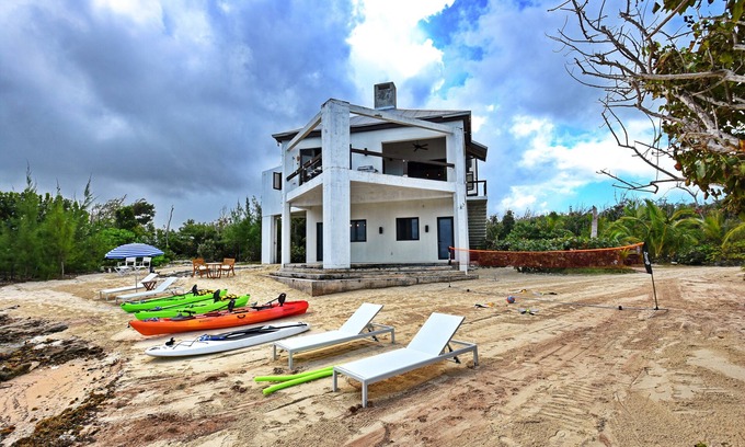 Marsh Harbour Villa | Ocean View Beachfront Villa - Guest Rated 9.8/10