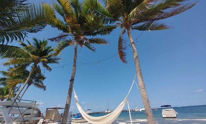 Puerto Juarez Apartment | Inviting Beachfront Apartment with Ocean Views & Amenities
