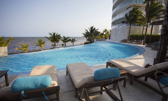 Cancun Apartment | Inviting Beachfront Apartments with Pool and Ocean Views