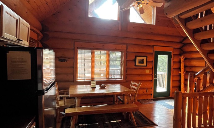 Isle Cabin | Inviting Black Bear Log Cabin on Scenic Mille Lacs Lake
