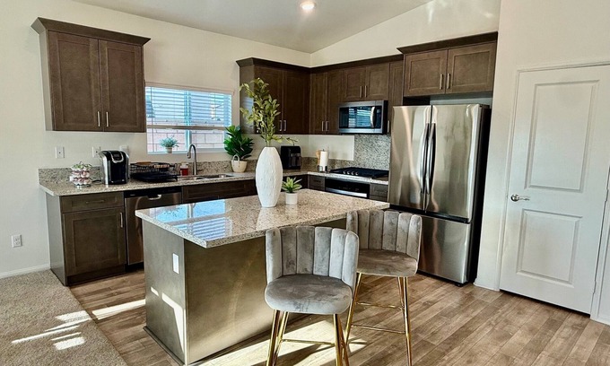 Moreno Valley House | Beautiful Brand New 4-bedroom house in Moreno Valley with WiFi, AC