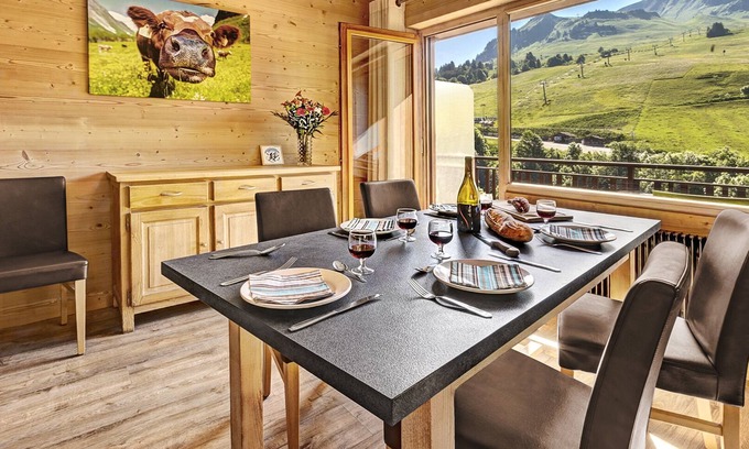Le Chinaillon Ski Chalet | Bright 3-Room Flat for Families, Rated 10/10 by Guests