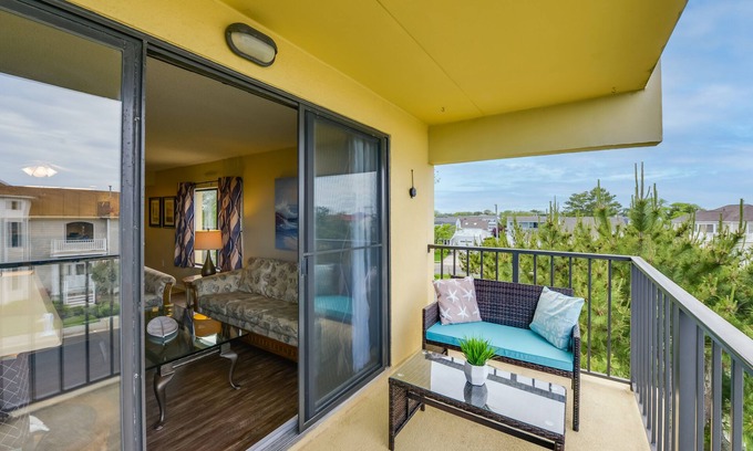 Southend Condo | Impressive Brigantine Condo with Patio & Beach Access
