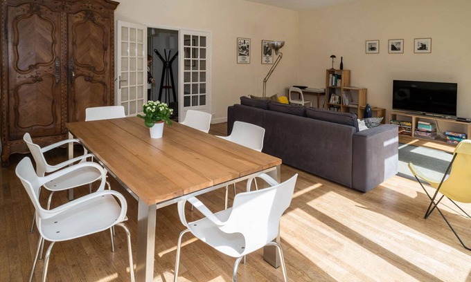 Intra Muros Apartment | Cozy 3-Star Apartment with Ocean View & Free WiFi