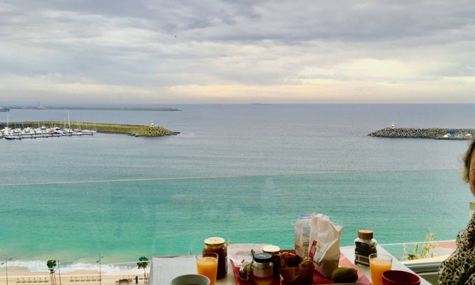 Sines Apartment | Seaside Duplex Retreat with Pool & Ocean Views - Rated 9.6