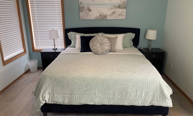Burley House | Cozy Burley Home with King Bed & Family-Friendly Amenities