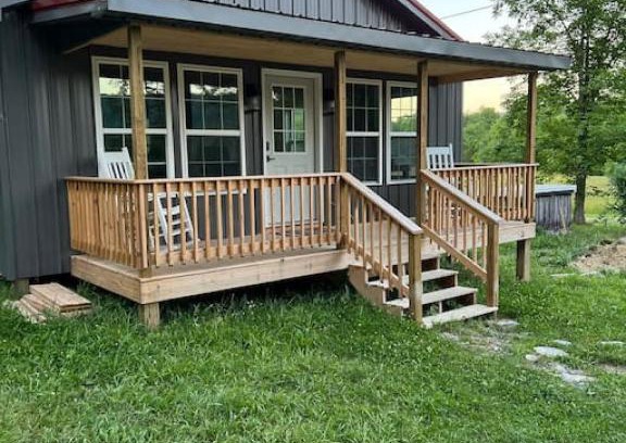 Winston House | Cozy Cabin Retreat in Red Lick Valley - Family & Pet Friendly