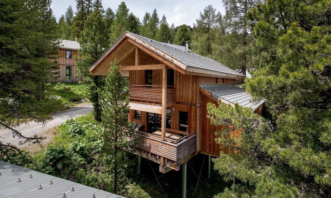Turracher Hohe Ski Chalet | Inviting Chalet Retreat with Sauna, Whirlpool & Spa Amenities