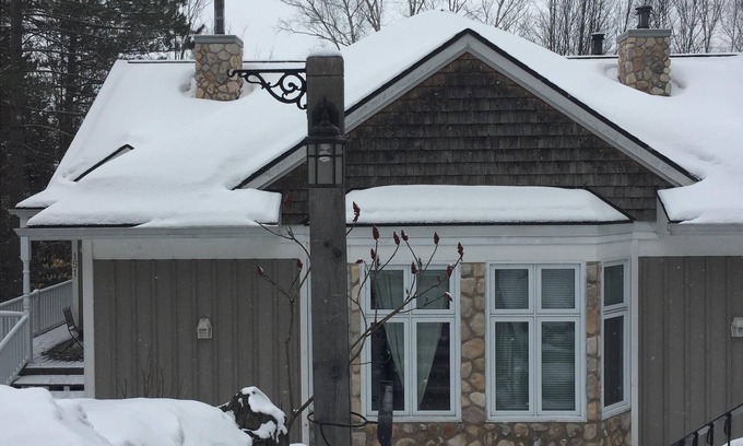 Mont-Tremblant House | Charming Chalet Retreat in Tremblants Old Village, 9.6/10!