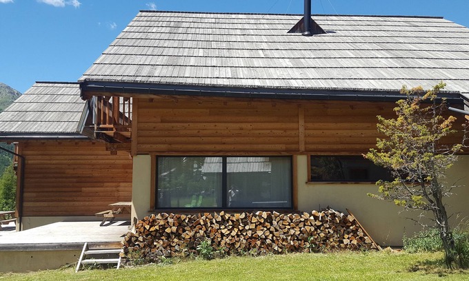 Nevache Ski Chalet | Inviting Mountain Chalet with Spa and Lake Views