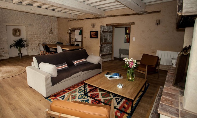 Acigne House | Charming House with Pool in Rennes - Rated 9.8/10 by Guests