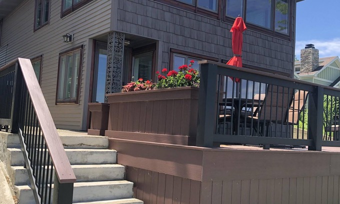 Clear Lake House | Top-Rated Clear Lake 4-Bedroom Home with Ocean View