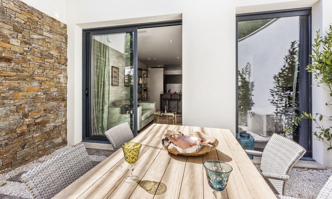 La Croix-Valmer Apartment | Top-Rated Colibri Vert Apartment with Oceanfront Views