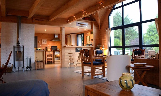 Ile-aux-Moines House | Idyllic Oceanfront Retreat to Explore the Monks' Island
