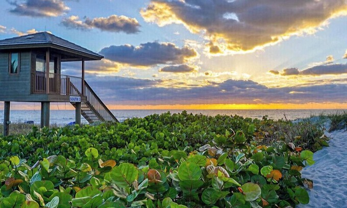 Delray Beach Condo | Guest Rated 9.8: Condo Steps from Delray Beach