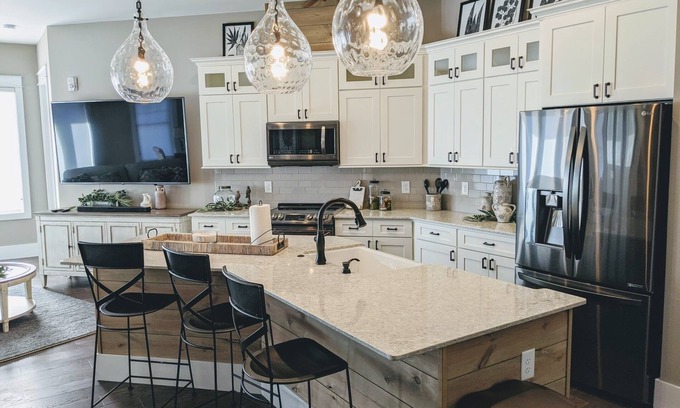 Blue Ridge Condo | Ideal Condo Retreat in Downtown Blue Ridge - 10/10 Rated!