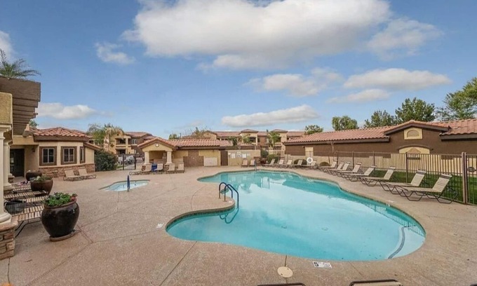 Parkwood Ranch Apartment | Gated Community Condo: 2 Pools, Clubhouse & Pet Friendly