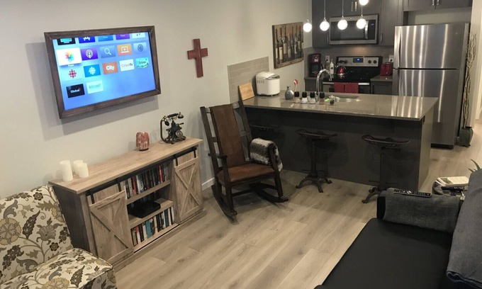 Seton Condo | Pet-Friendly Condo in Seton with Spa and Hot Tub