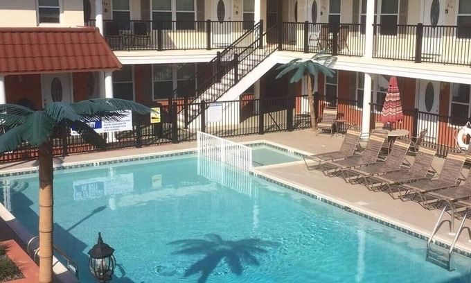 North Wildwood Condo | Prime Condo Steps from Beach with Pool & Breakfast Included