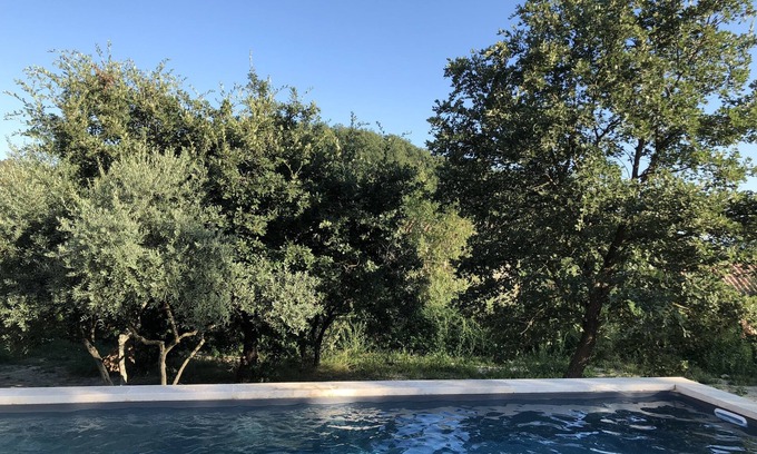 Forcalquier House | Modern House with Pool, Terrace & Lush Garden - 10/10 Rated!